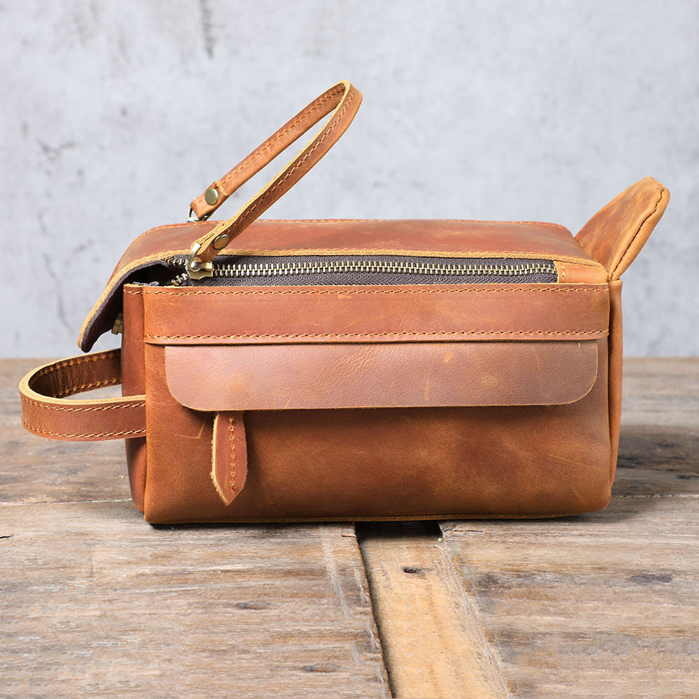 Personalized Groomsmen Gift, Dopp Kit Bag Customized Leather Toiletry Bag Monogram Mens Toiletry Bag