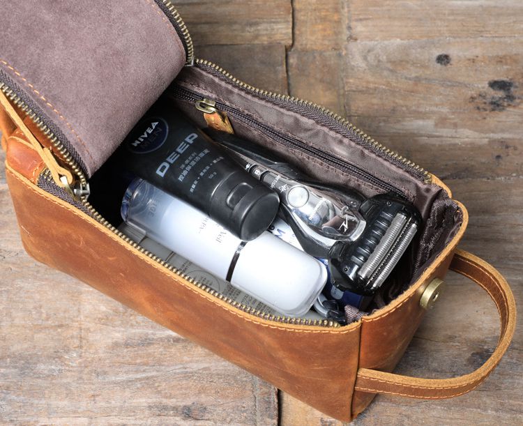 Personalized Groomsmen Gift, Dopp Kit Bag Customized Leather Toiletry Bag Monogram Mens Toiletry Bag