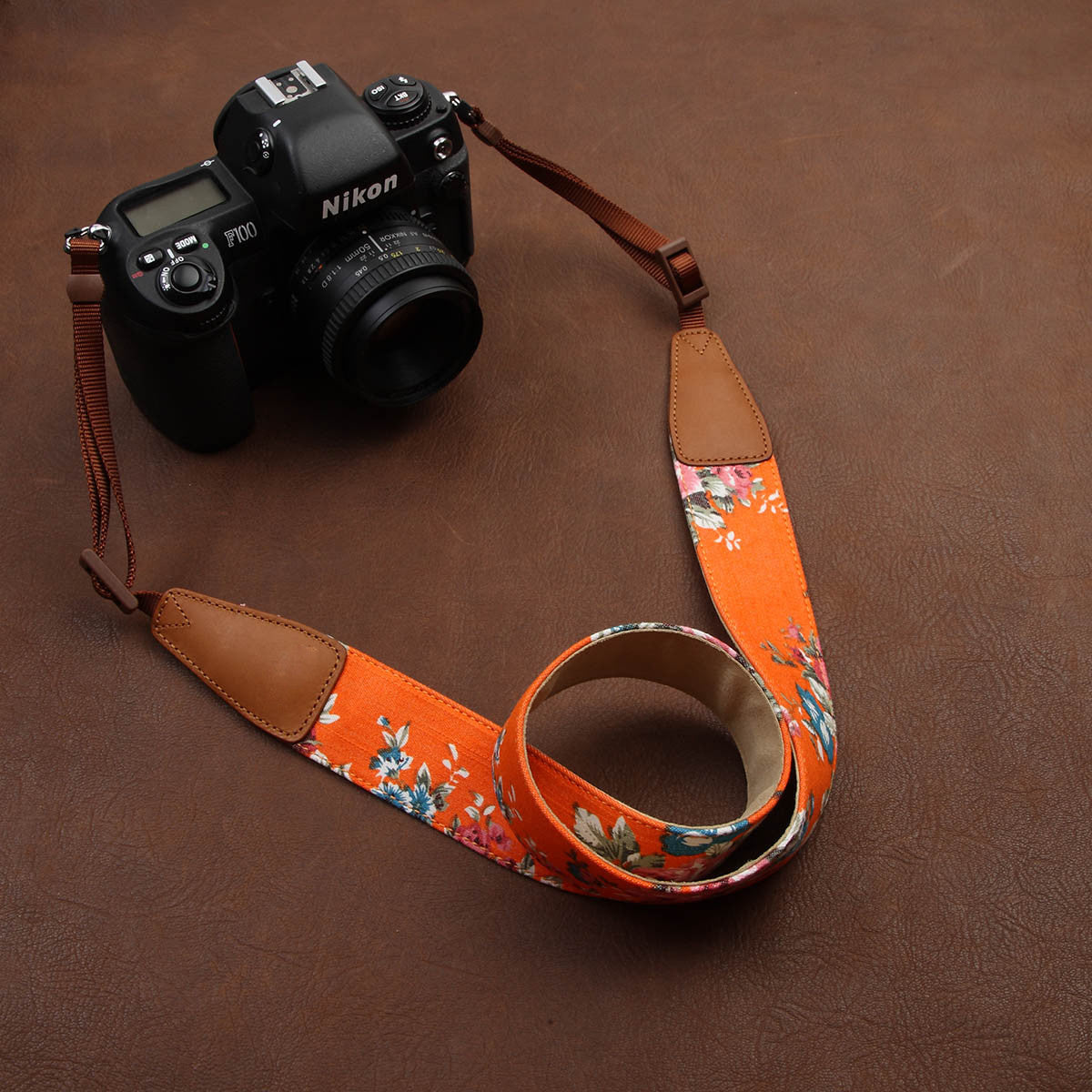 Green Cowboy Flower  Handmade Leather Camera Strap Brown - icambag