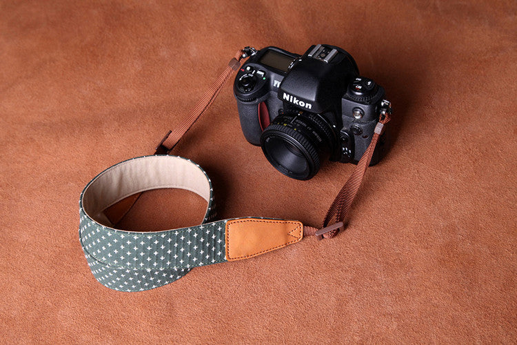 Cowboy Little White Dot Strap Handmade Leather DSLR Camera Strap in Brown CS081 - icambag